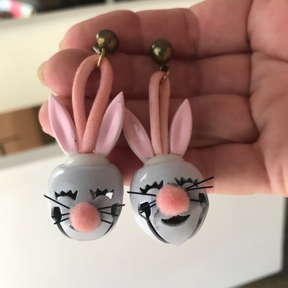Bunny Rabbit Earrings Posts Vintage Easter - Picture 1 of 10